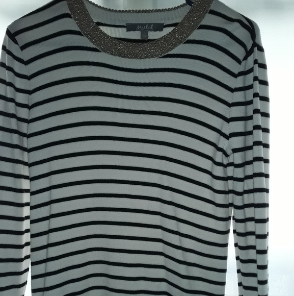 Sweater - Picture 1 of 1